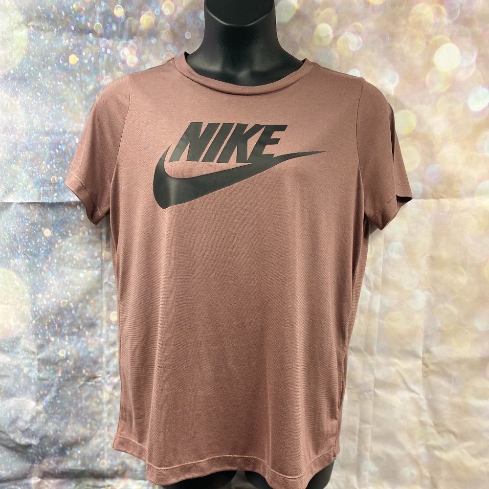 Nike | Women's T-shirt
